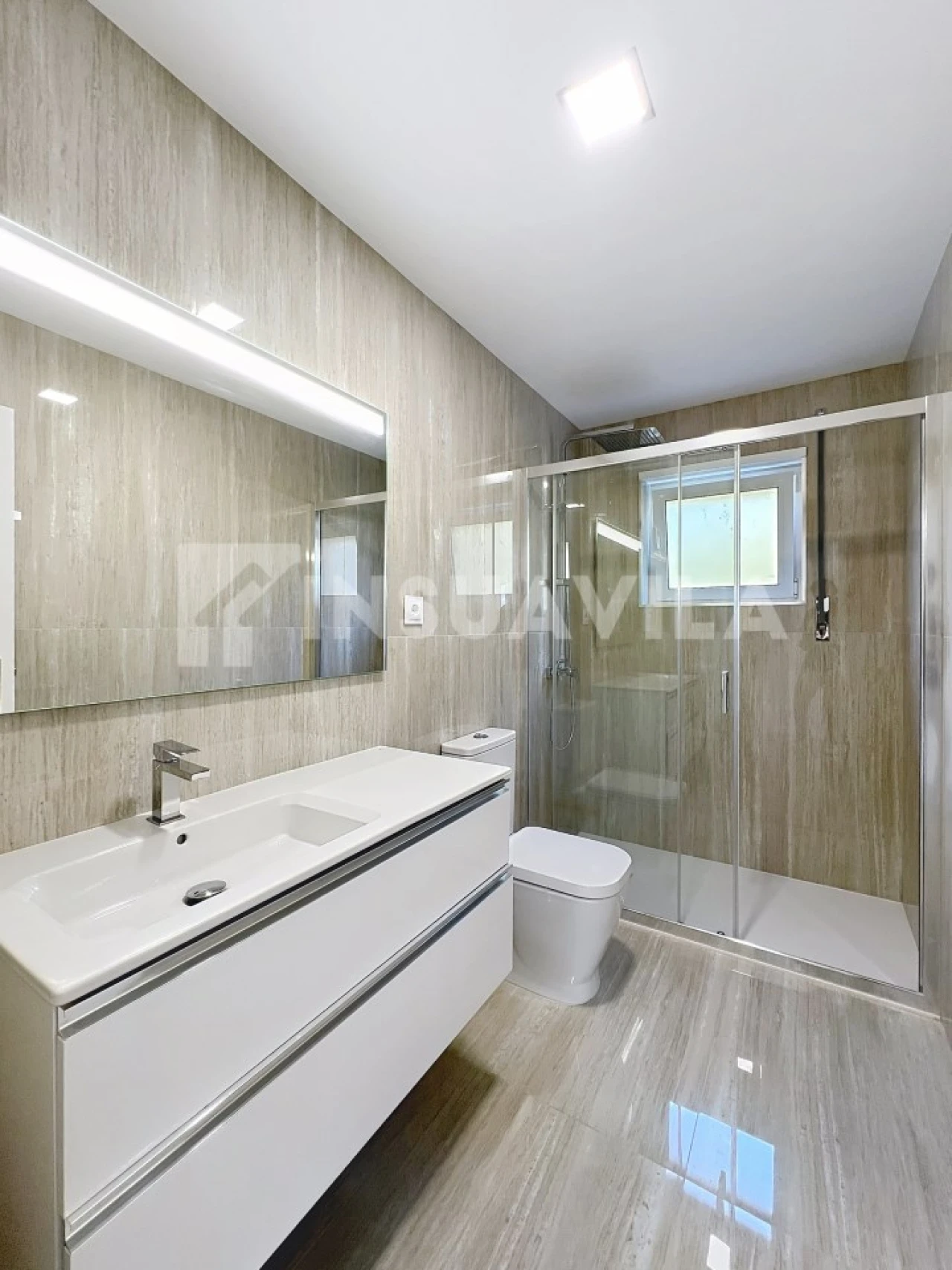 Moradia T4 para Venda em Vilar de Mouros Foto 16