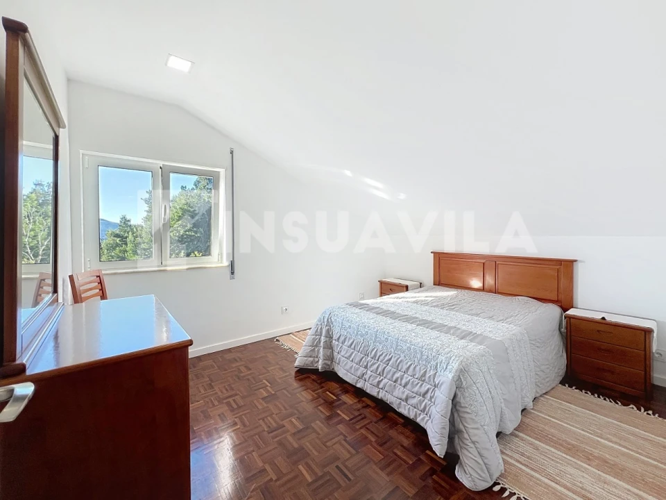 Moradia T4 para Venda em Vilar de Mouros Foto 22