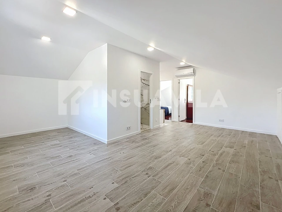 Moradia T4 para Venda em Vilar de Mouros Foto 25