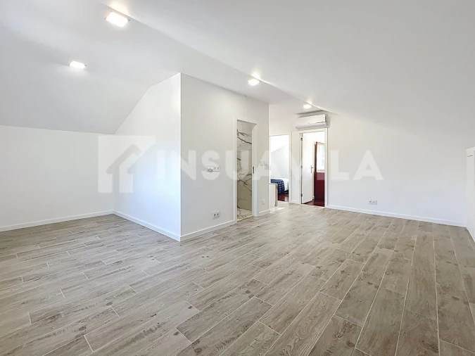 Moradia T4 para Venda em Vilar de Mouros Foto 25