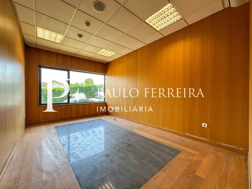 Escritório para Arrendamento em Valongo Foto 2