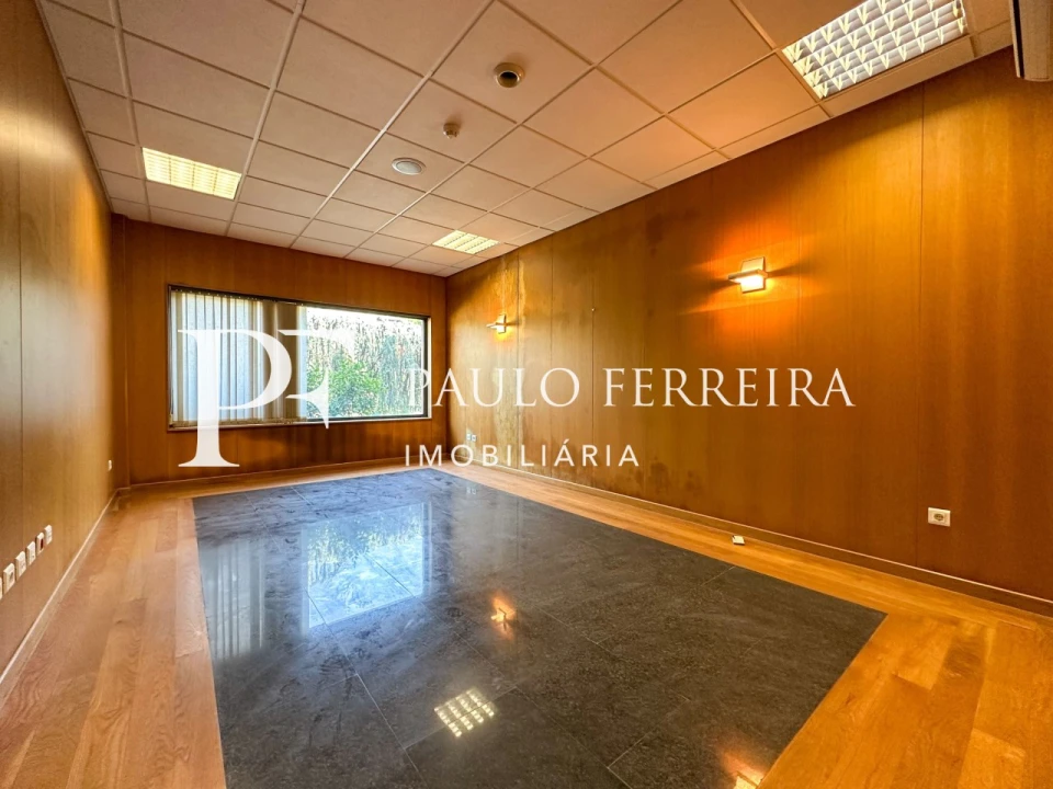 Escritório para Arrendamento em Valongo Foto 5