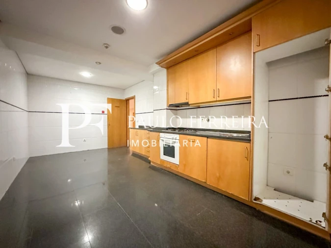 Escritório para Arrendamento em Valongo Foto 21