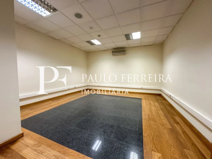 Escritório para Arrendamento em Valongo Foto 26