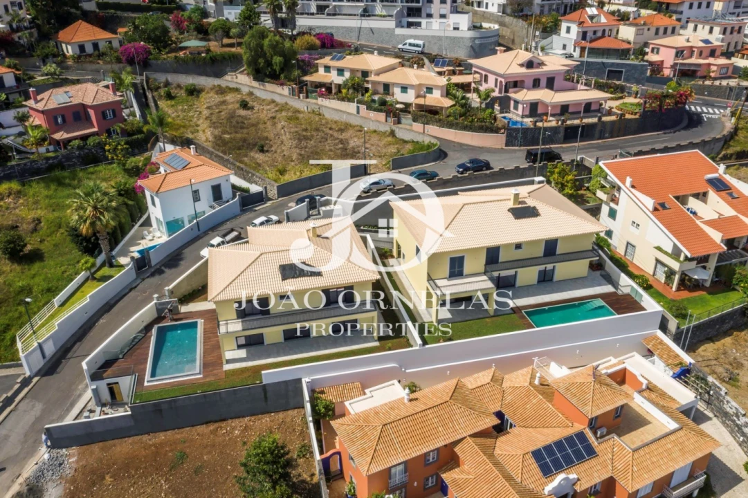 Moradia T3 para Venda em São Martinho Foto 2