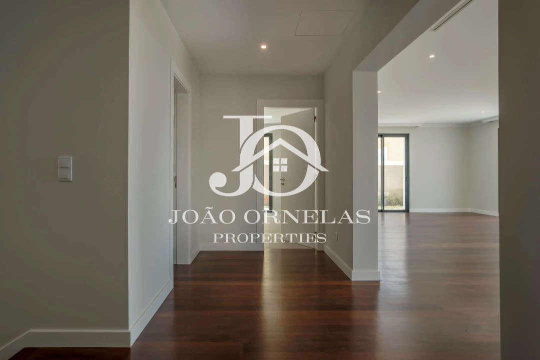 Moradia T3 para Venda em São Martinho Foto 11