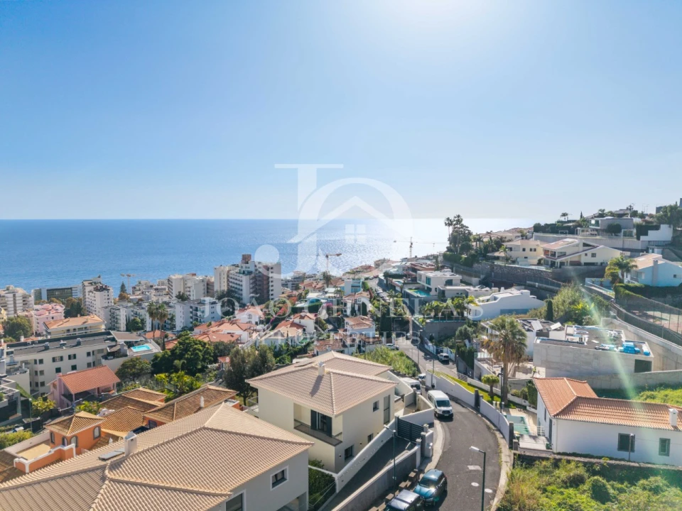 Moradia T3 para Venda em São Martinho Foto 10