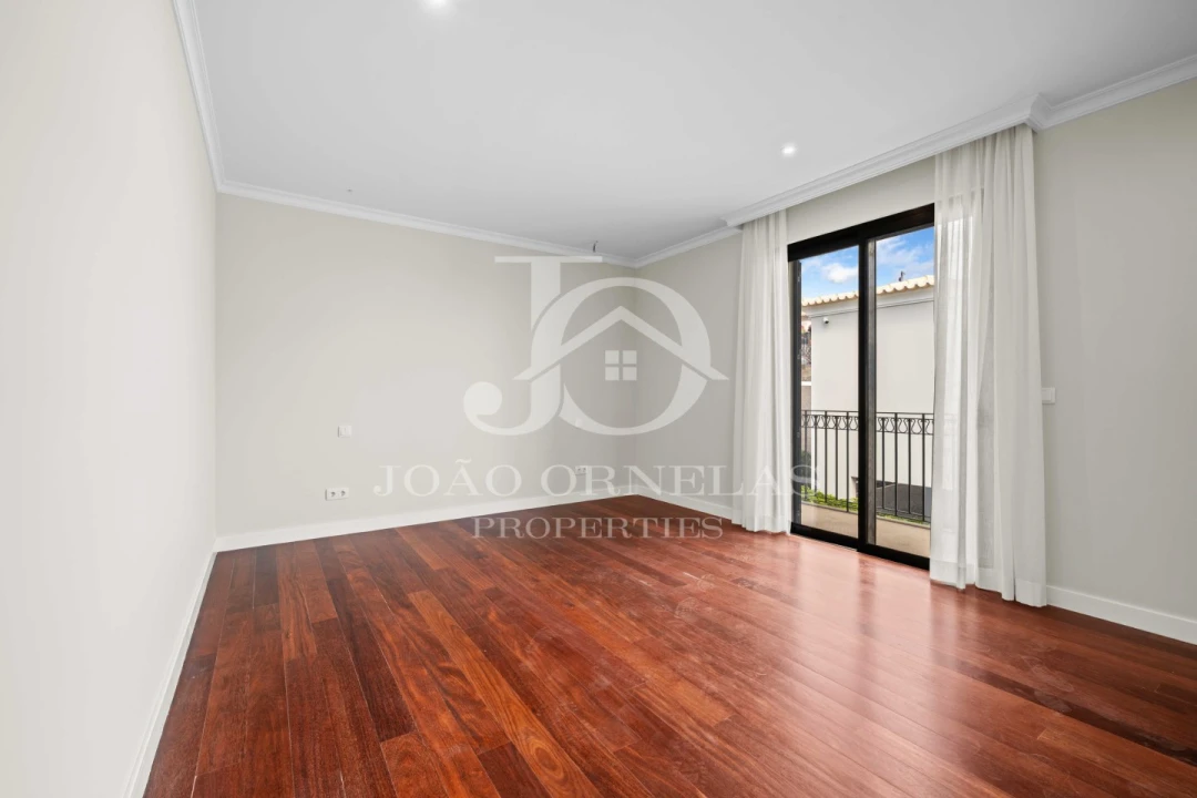 Moradia T3 para Venda em São Martinho Foto 34