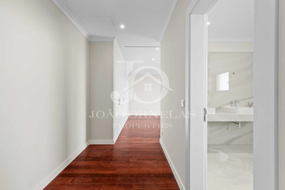 Moradia T3 para Venda em São Martinho Foto 40