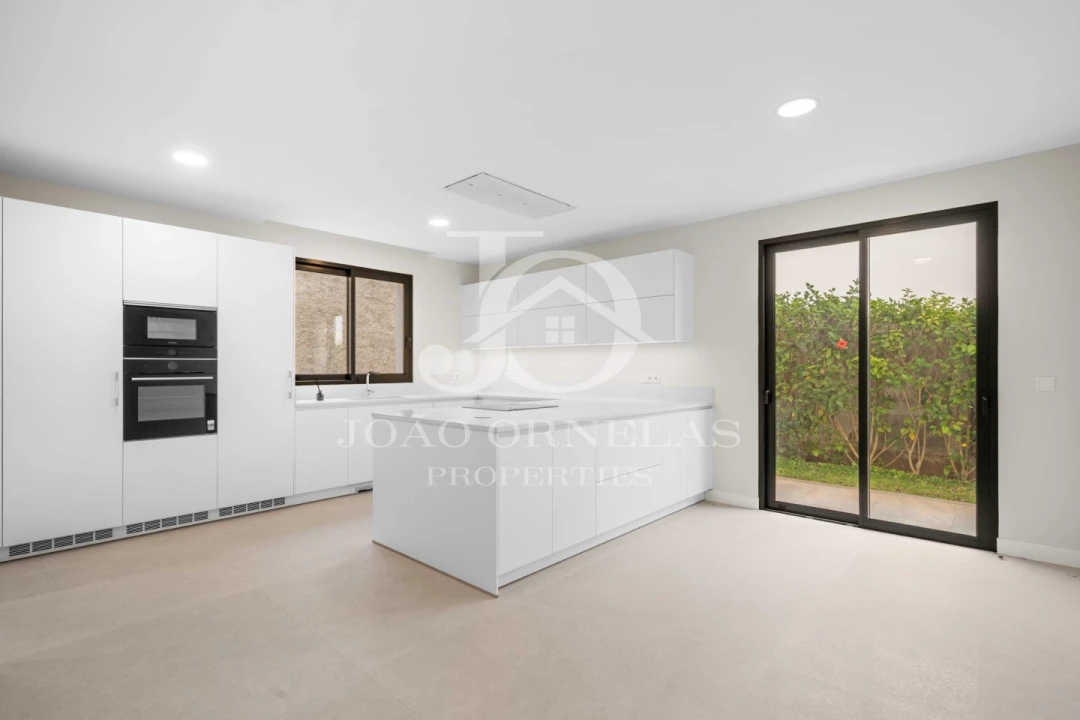 Moradia T3 para Venda em São Martinho Foto 57