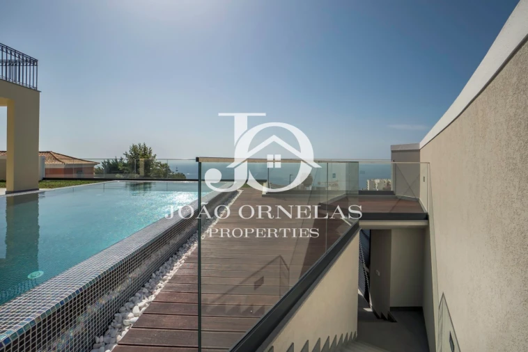 Moradia T3 para Venda em São Martinho Foto 6