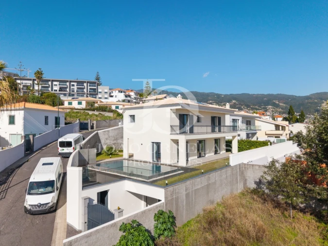 Moradia T3 para Venda em São Martinho Foto 4