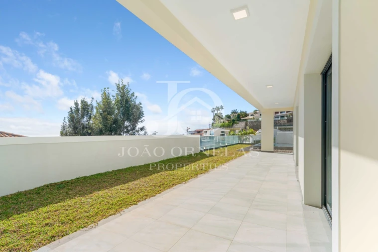 Moradia T3 para Venda em São Martinho Foto 22