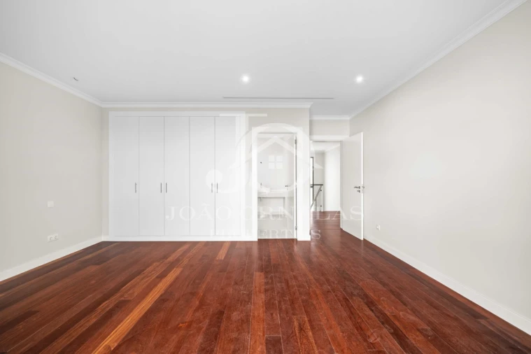 Moradia T3 para Venda em São Martinho Foto 29