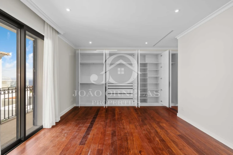 Moradia T3 para Venda em São Martinho Foto 36