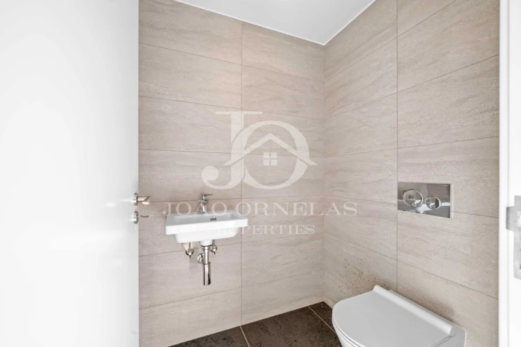 Moradia T3 para Venda em São Martinho Foto 68