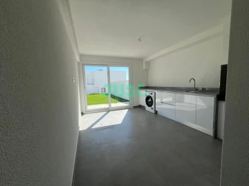 Moradia T4 para Venda em Corroios