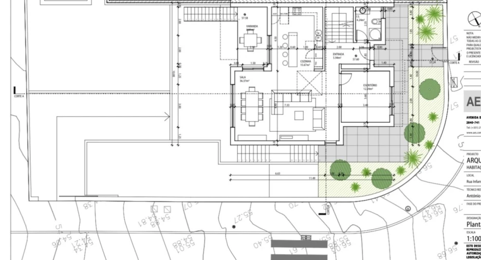 Moradia T4 para Venda em Corroios Planta 1