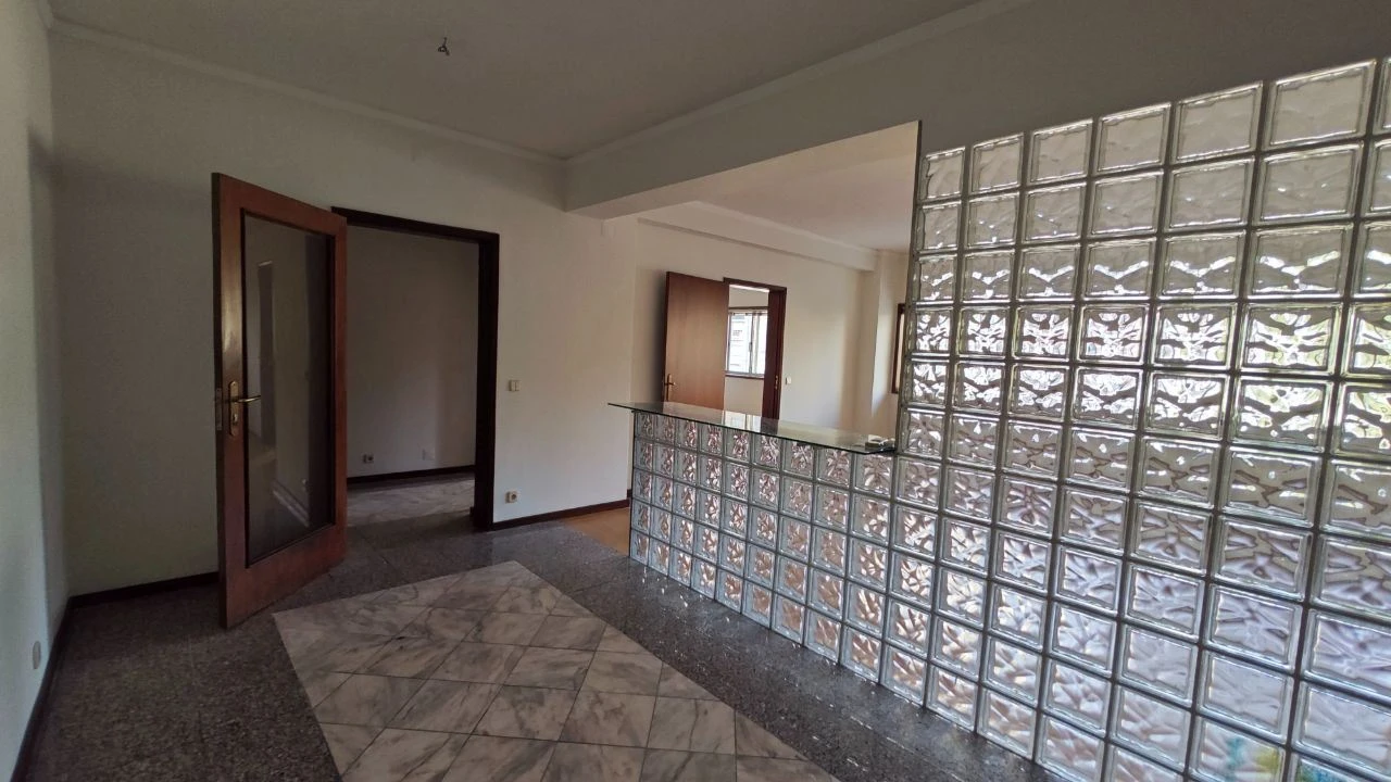 Escritório para Arrendamento em Arcozelo Foto 5