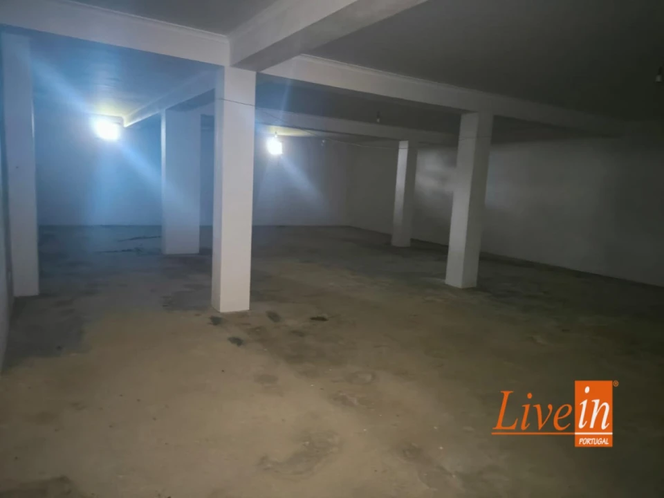 Moradia T3 para Venda em Barrio Foto 13