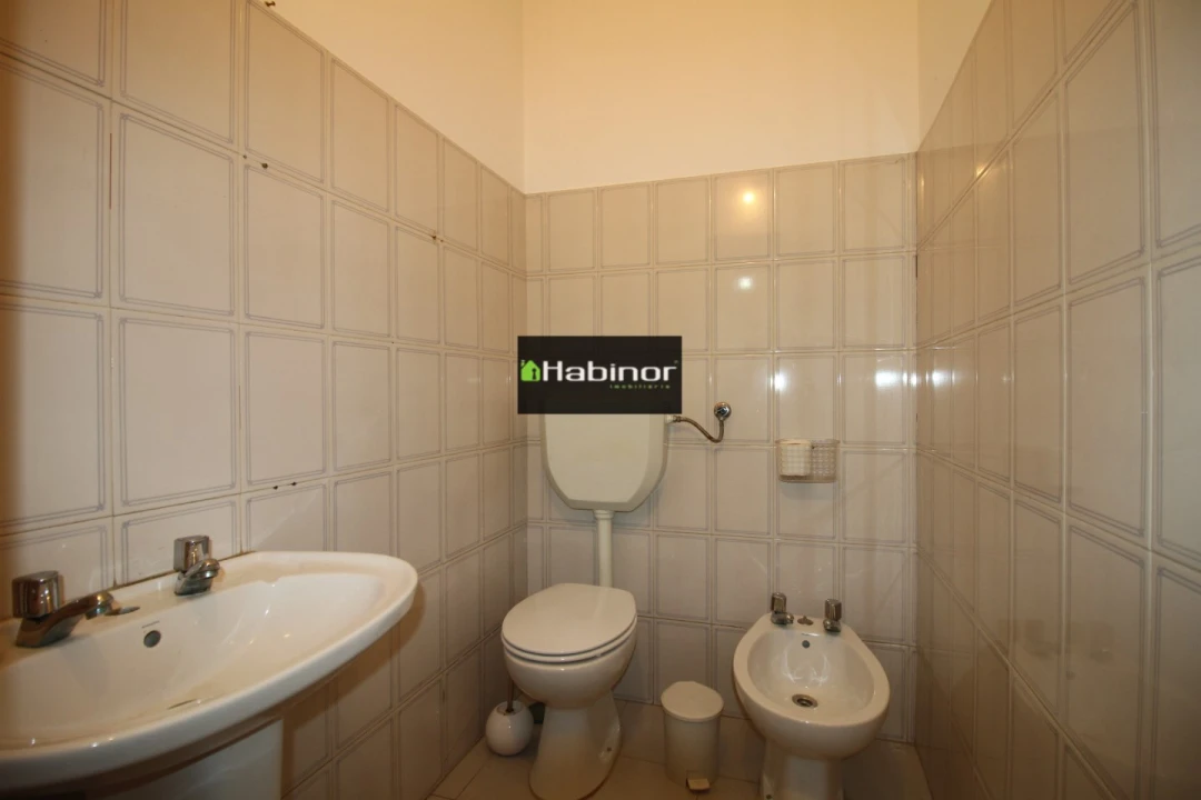 Loja para Arrendamento em Santa Maria Maior e Monserrate e Meadela Foto 7