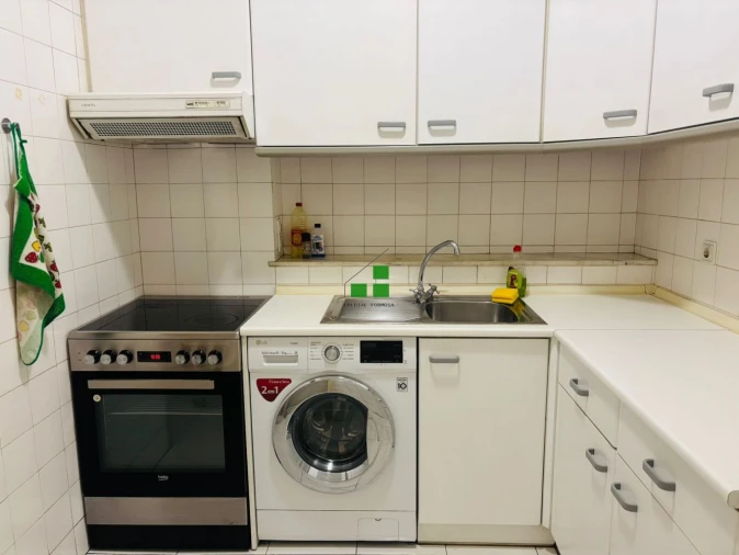 Apartamento T1 para Venda em Paranhos Foto 4