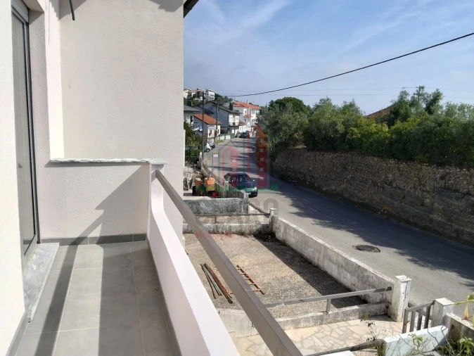 Apartamento T2 para Venda em Santa Clara e Castelo Viegas Foto 11