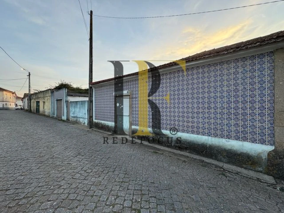 Terreno para Venda em Serzedo e Perosinho Foto 1