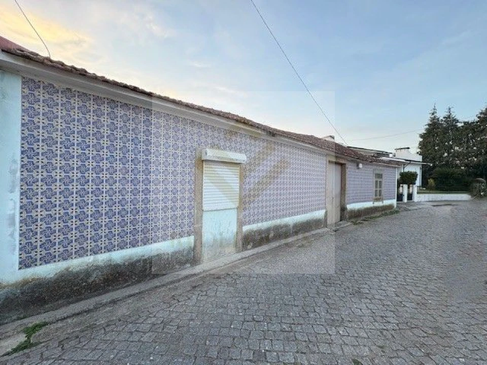 Terreno para Venda em Serzedo e Perosinho Foto 2