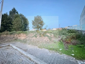 Terreno para Venda em Serzedo e Perosinho