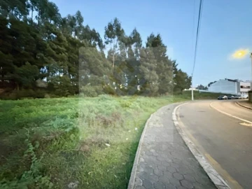 Terreno para Venda em Serzedo e Perosinho