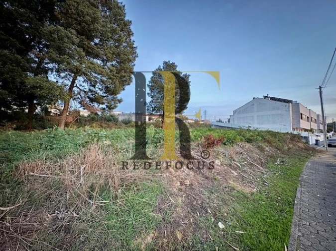 Terreno para Venda em Serzedo e Perosinho Foto 4