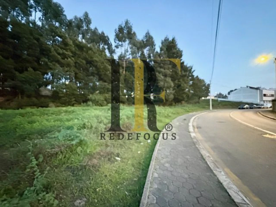 Terreno para Venda em Serzedo e Perosinho Foto 11