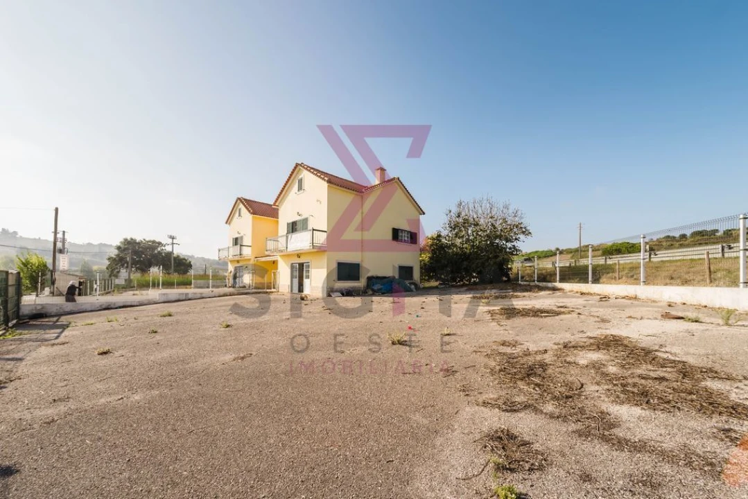 Moradia T3 para Venda em Roliça Foto 10