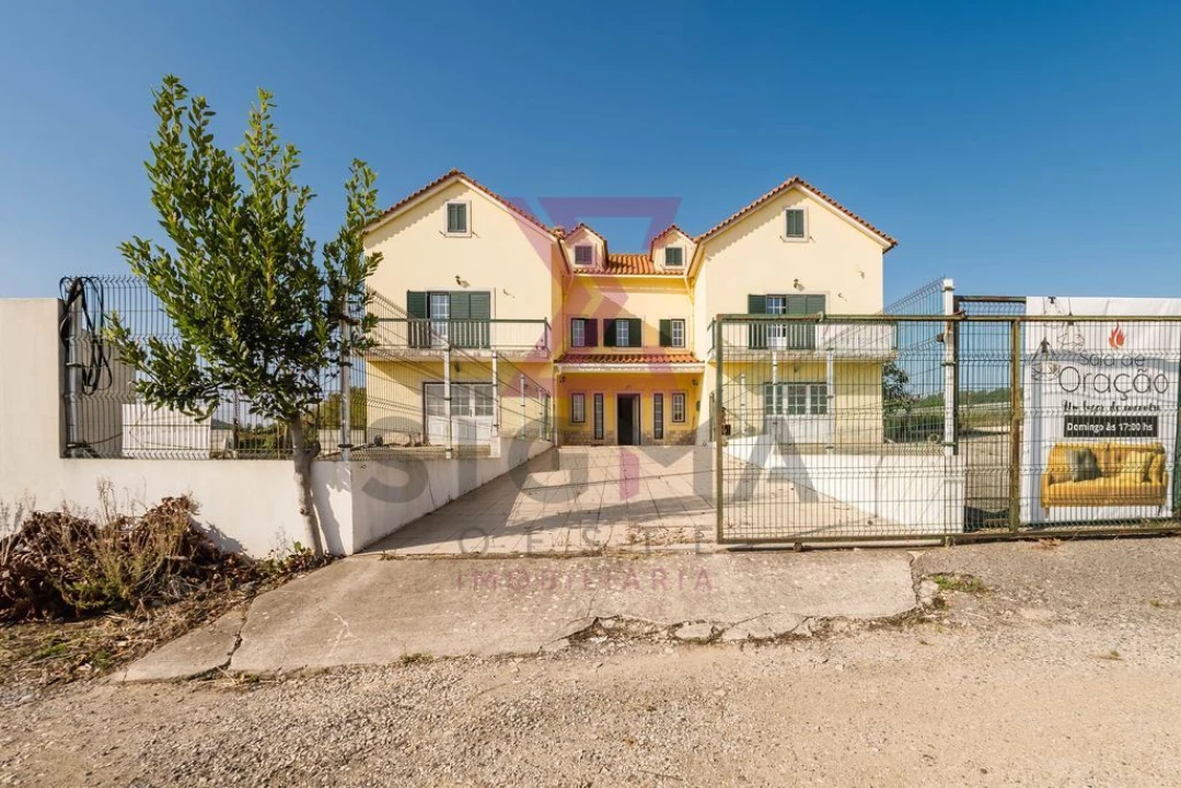 Moradia T3 para Venda em Roliça Foto 2