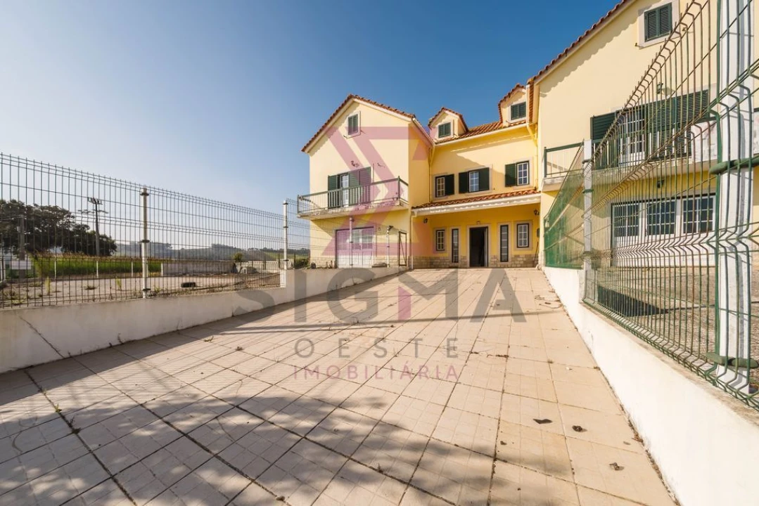 Moradia T3 para Venda em Roliça Foto 17