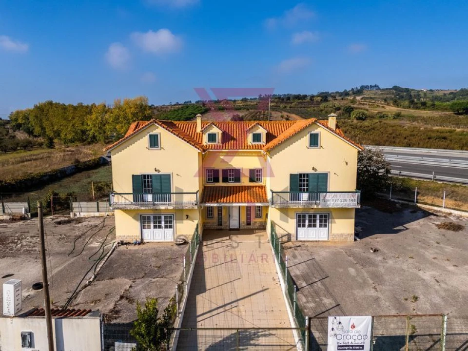 Moradia T3 para Venda em Roliça Foto 3