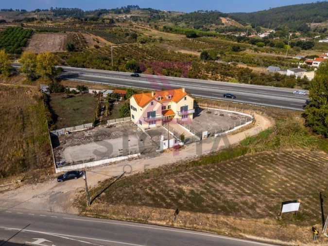 Moradia T3 para Venda em Roliça Foto 5