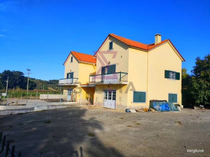 Moradia T3 para Venda em Roliça