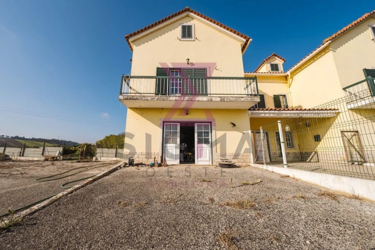 Moradia T3 para Venda em Roliça Foto 8