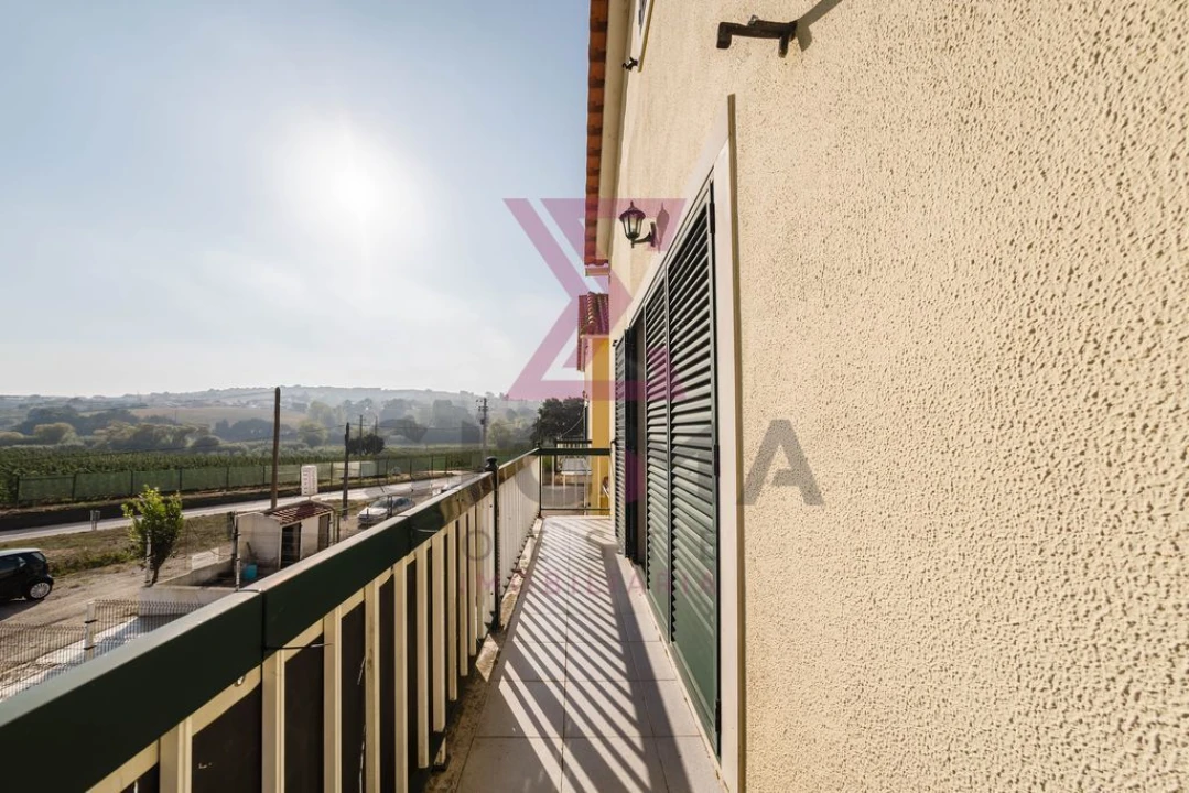 Moradia T3 para Venda em Roliça Foto 18