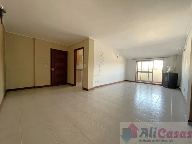 Apartamento T1 para Venda em Beduído e Veiros