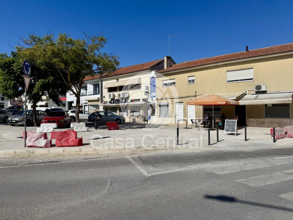 Loja para Venda em São Domingos de Rana Foto 1