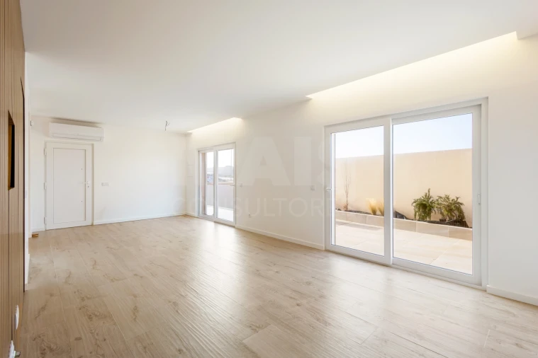 Moradia T2 para Venda em Atouguia da Baleia Foto 2