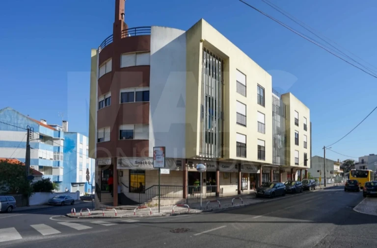 Loja para Venda em Ramada e Caneças Foto 2