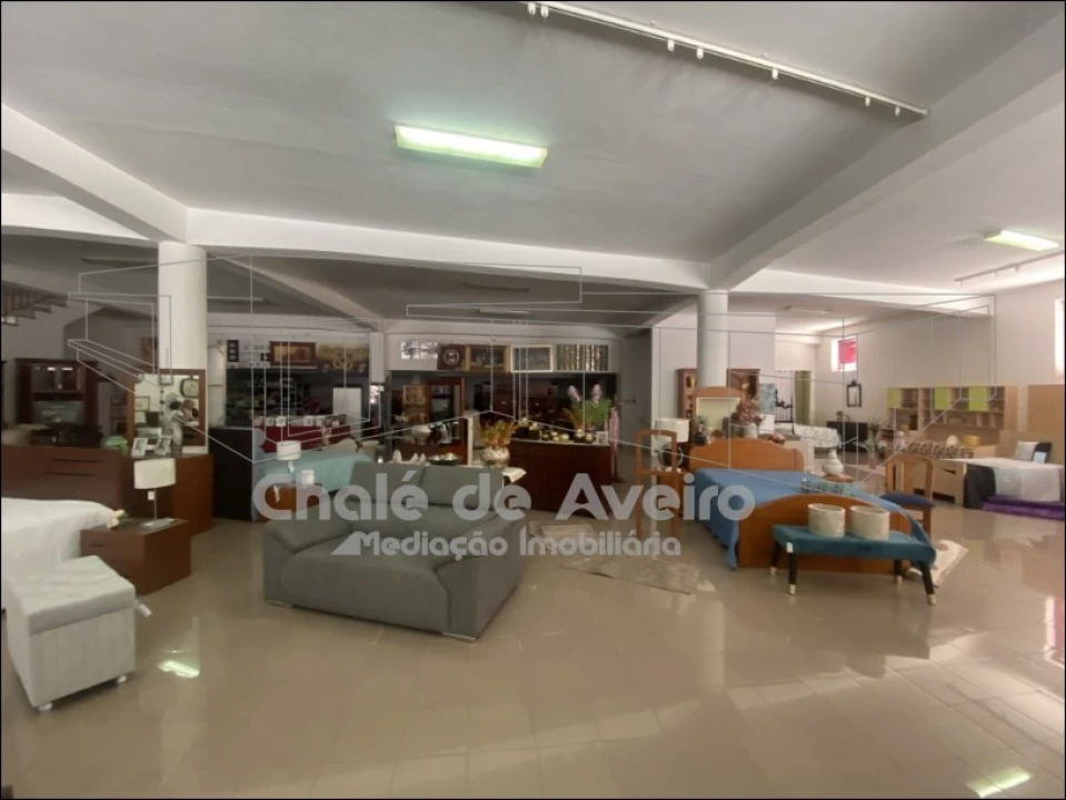 Loja para Venda em Aradas Foto 3