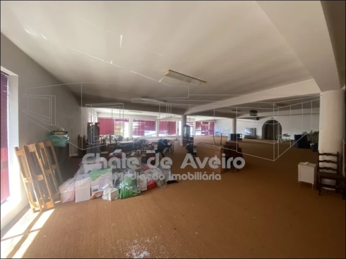 Loja para Venda em Aradas Foto 2