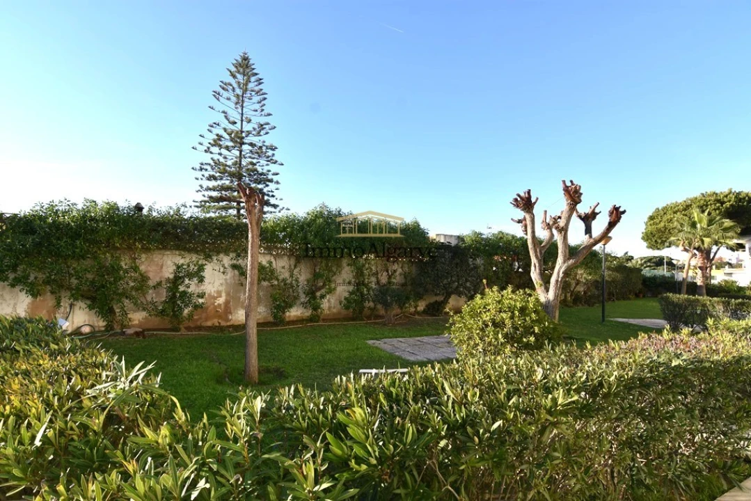 Apartamento T4 para Venda em Albufeira e Olhos de Água Foto 32