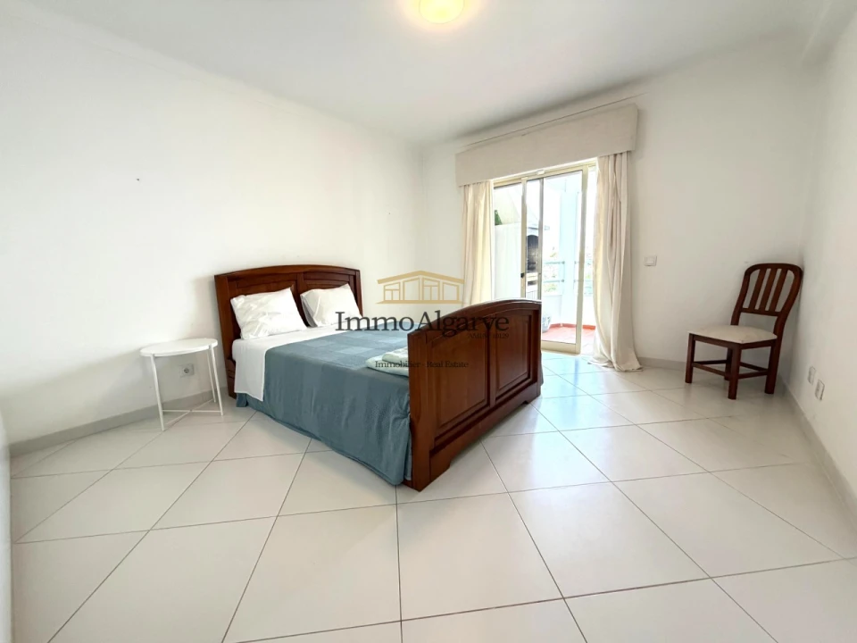 Apartamento T2 para Venda em Albufeira e Olhos de Água Foto 16
