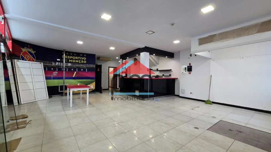 Loja para Venda em Monção e Troviscoso